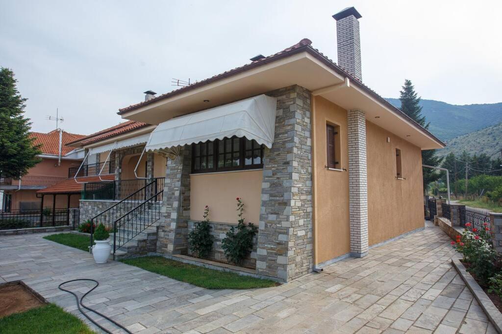 Βίλα Για Όλες Τις Εποχές Του Χρόνου Kozani Eksteriør billede